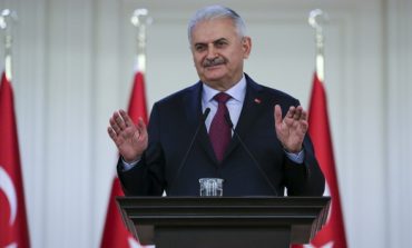 Başbakan Yıldırım: 2018'de 500 engelli öğretmen ataması yapacağız