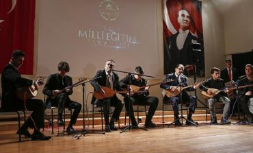 Cumhurbaşkanlığı Sözcüsü Kalın öğrencilere konser verdi