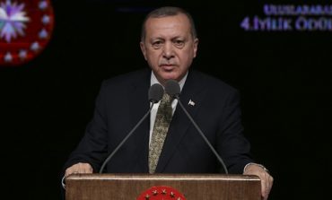 Cumhurbaşkanı Erdoğan: Birileri bizi sapık din ihtiyaçlarına mahkum etmeye çalışıyor